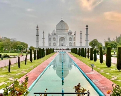 Service Provider of Taj Mahal Day Tour By Train in Daryaganj, Delhi, India.